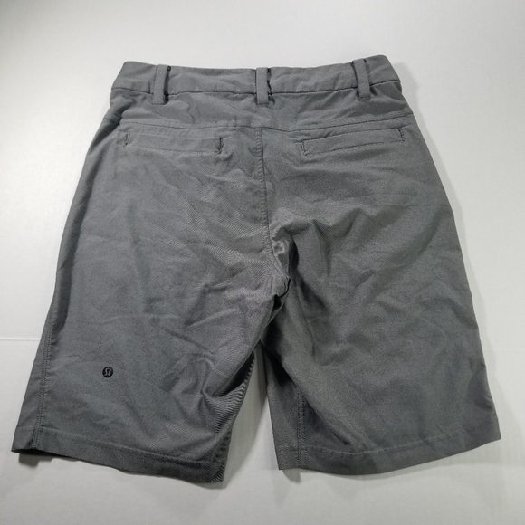 Lululemon Commission Short Classic Men's 30 Gray Stretch Micro Striped Chino 10" - Picture 3 of 8